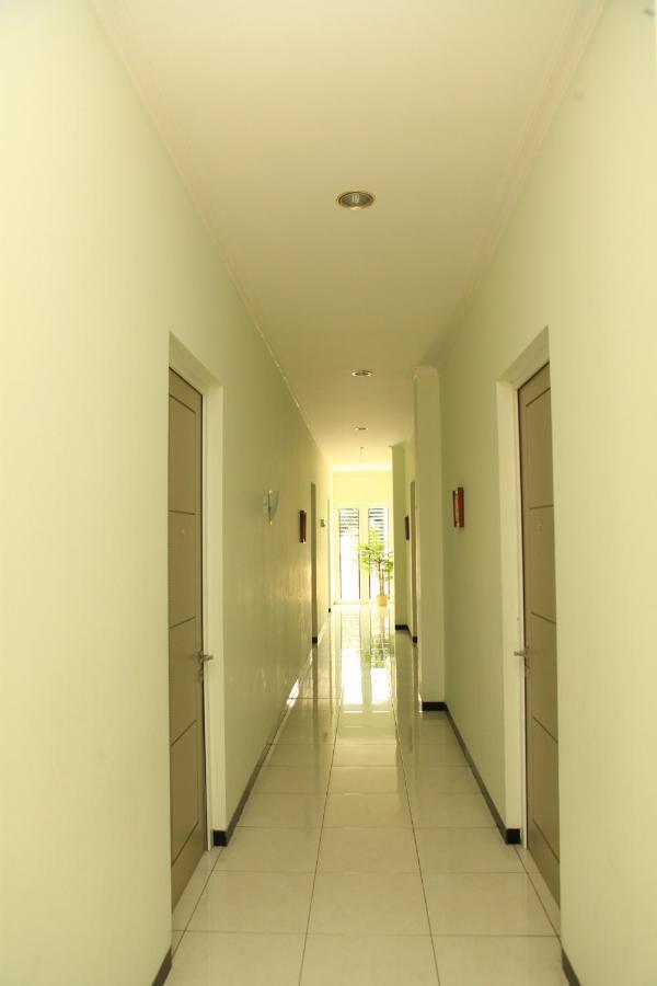 Hotel Arya Graha Semarang Esterno foto