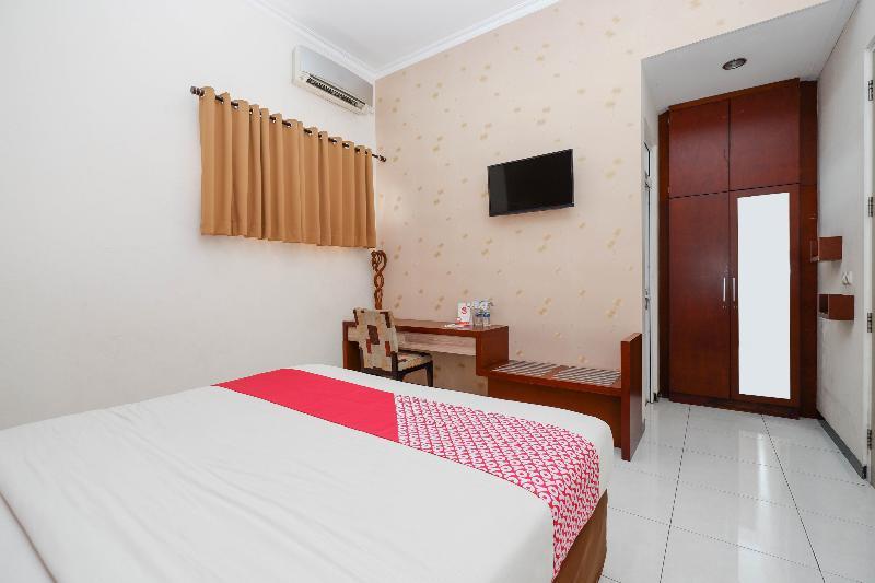 Hotel Arya Graha Semarang Esterno foto