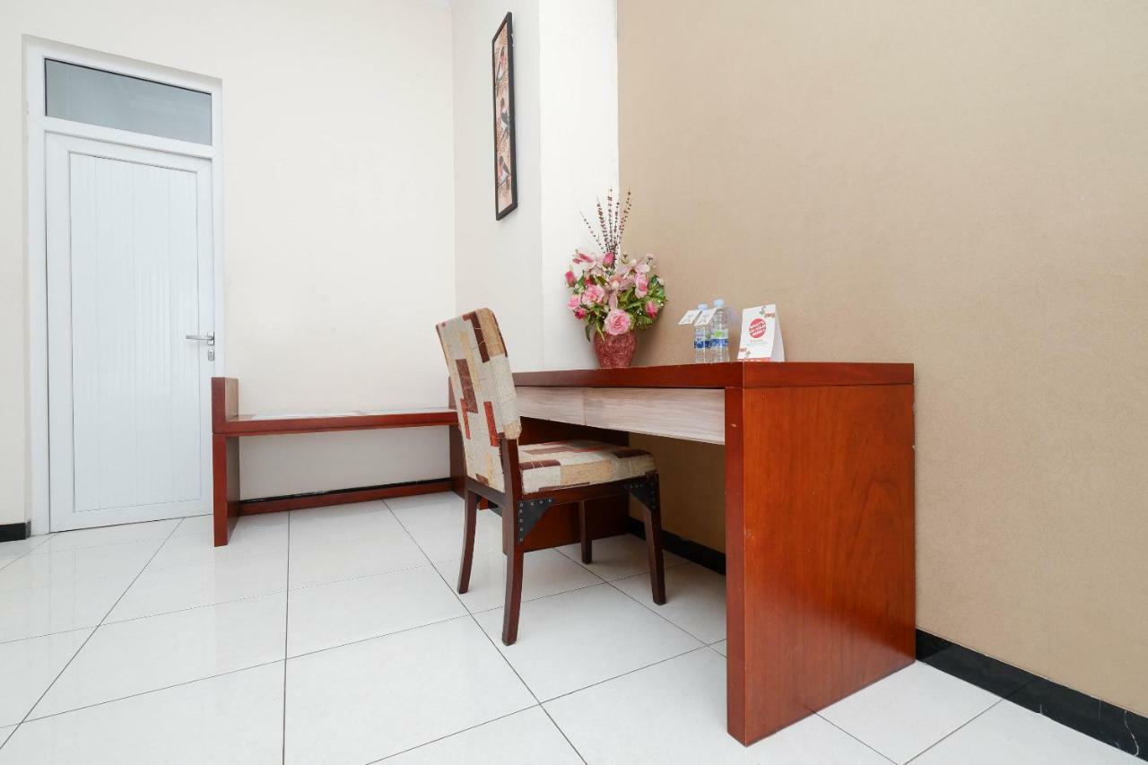 Hotel Arya Graha Semarang Esterno foto