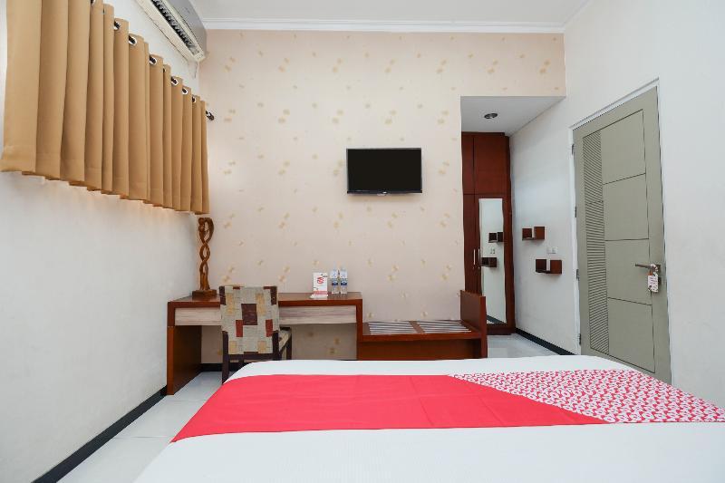 Hotel Arya Graha Semarang Esterno foto